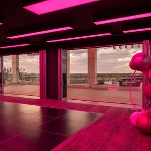 Perth hotels &amp; apartments, all accommodations in Perth